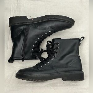 Black steve madden boots